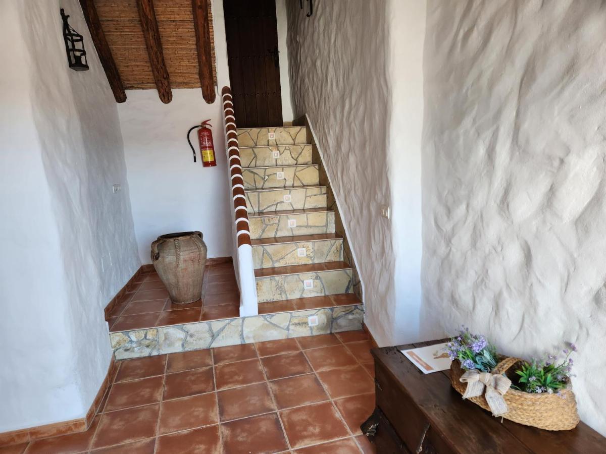 Posada La Plaza Canillas de Albaida المظهر الخارجي الصورة