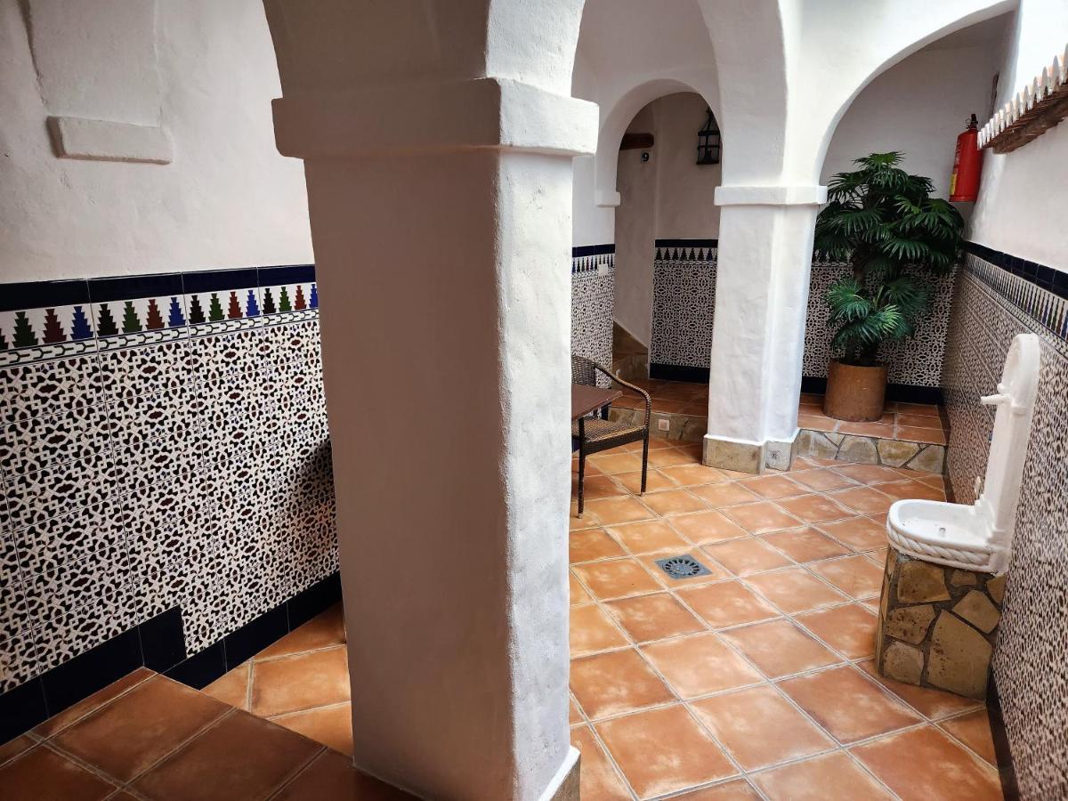 Posada La Plaza Canillas de Albaida المظهر الخارجي الصورة
