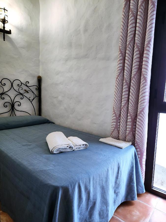 Posada La Plaza Canillas de Albaida المظهر الخارجي الصورة